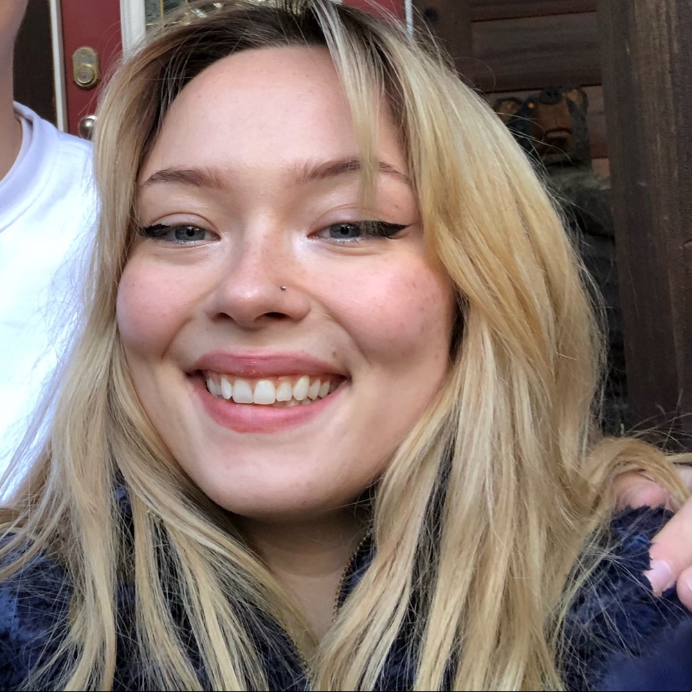 Meet your Posher, Briana